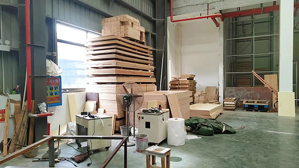 ���~ ̼���E